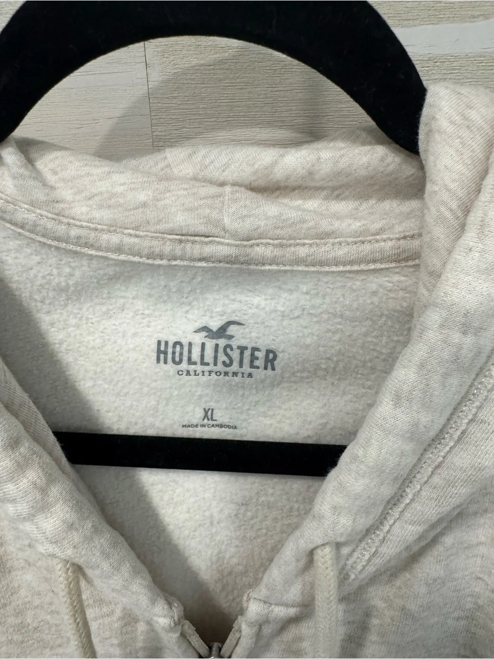 Hollister women  Light Cream Zip-Up Hoodie Sweater